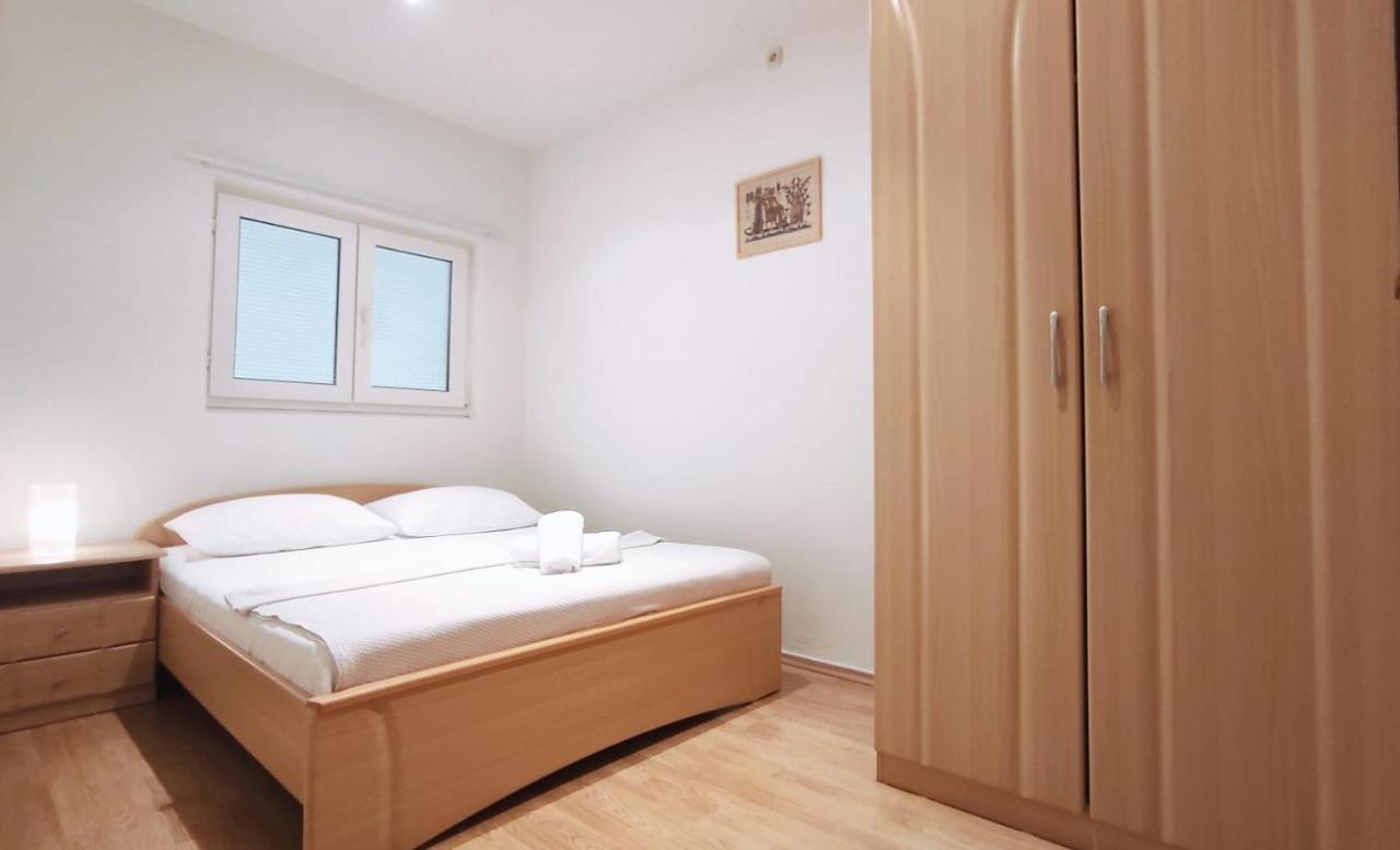 Apartman Sara บาชกาโวดา ภายนอก รูปภาพ