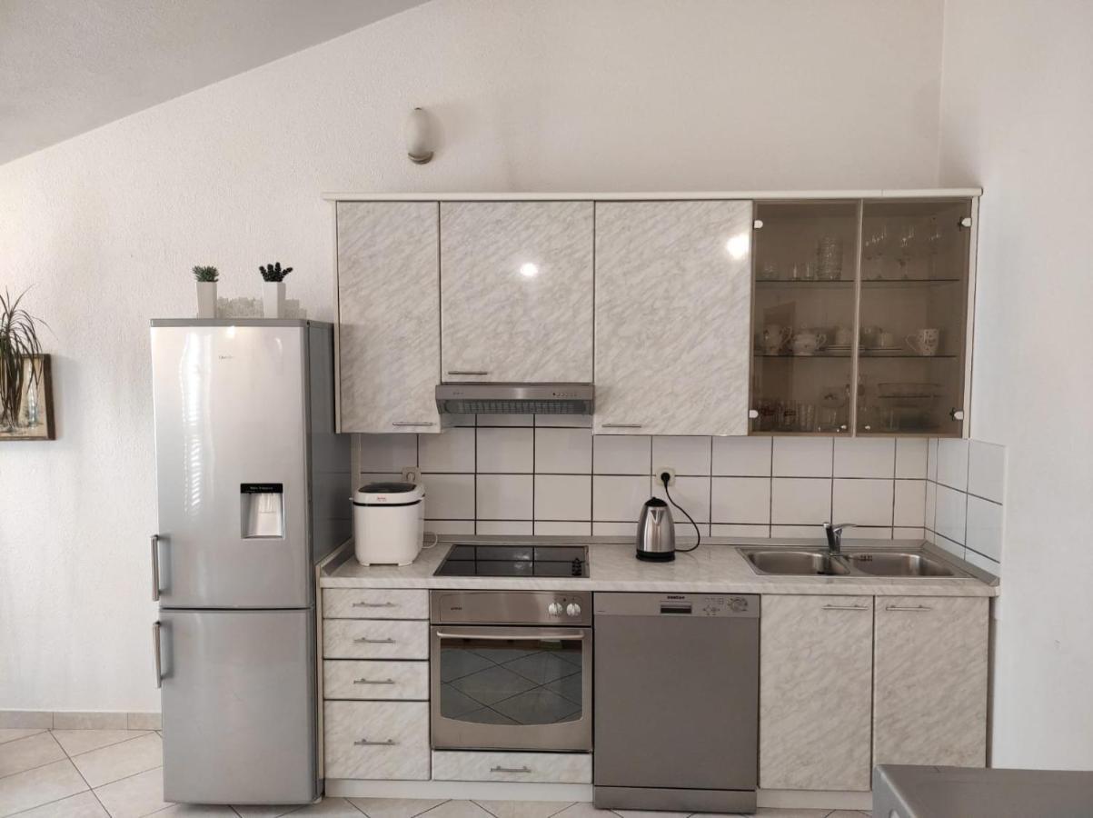 Apartman Sara บาชกาโวดา ภายนอก รูปภาพ